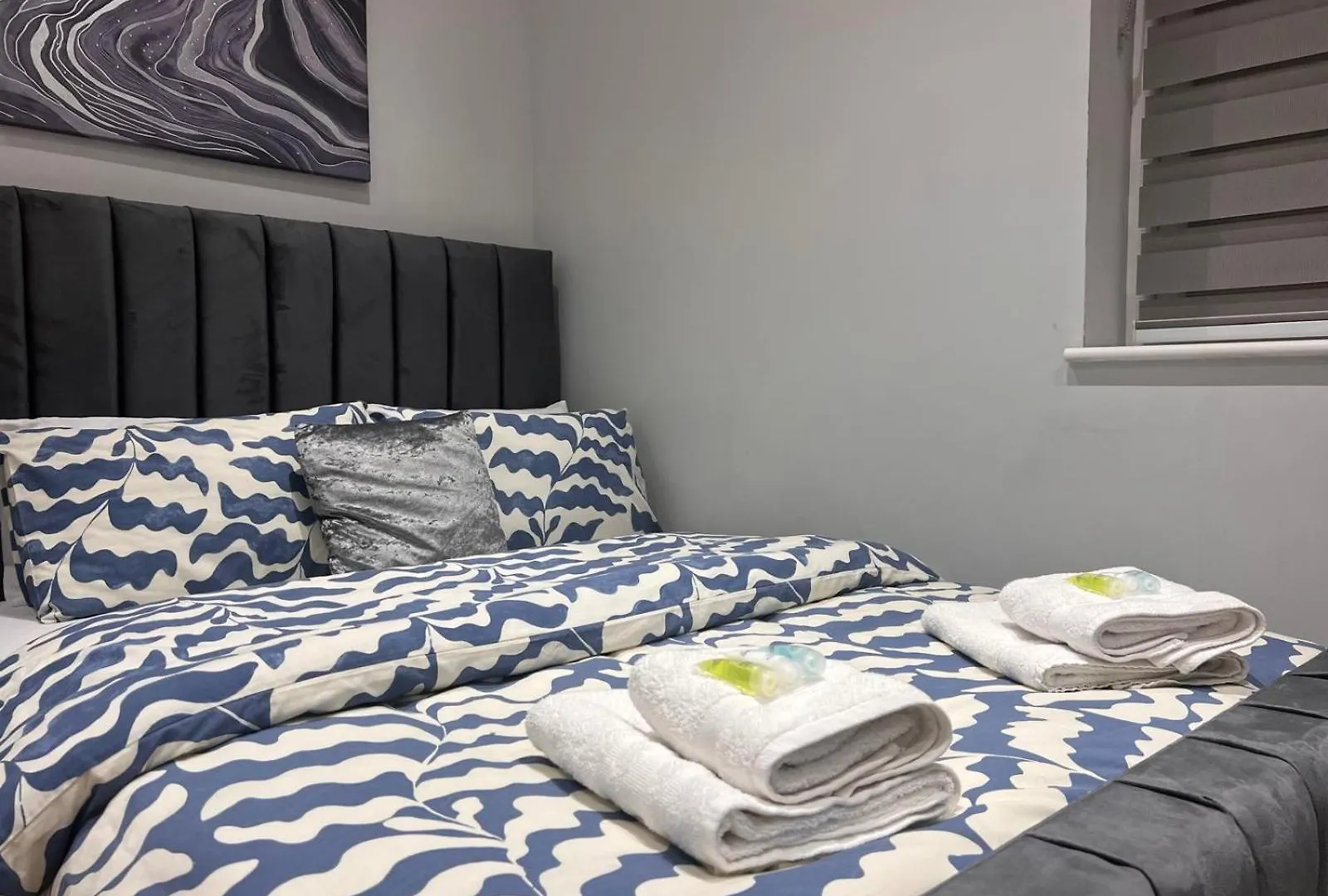 Apartment Novo Holiday Homes - London Hanwell